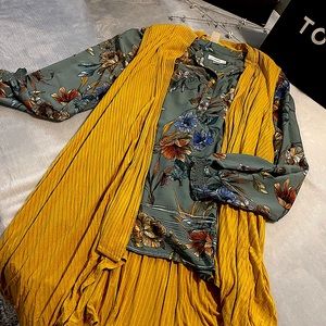 (Sold)Mustard cover up